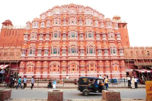 Busy Street Hawa Mahal Jaipur Wallpaper