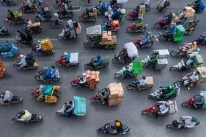 Busy Vietnam Streets Wallpaper
