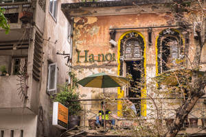 Café House In Hanoi Wallpaper