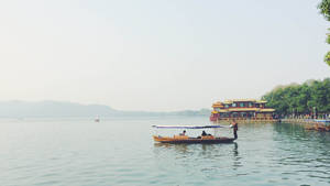 Calm Hangzhou Lake Area Wallpaper