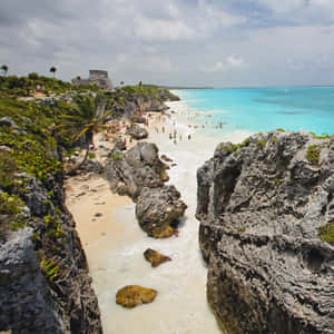 Cancún, Mexico Tulum Archeological Zone Wallpaper