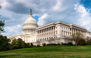 Capitol Hill White Clouds Wallpaper