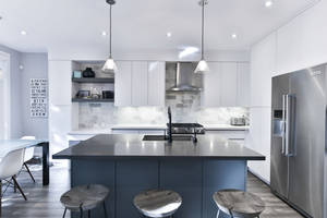 Caption: Modern Silver Kitchen Interior Wallpaper
