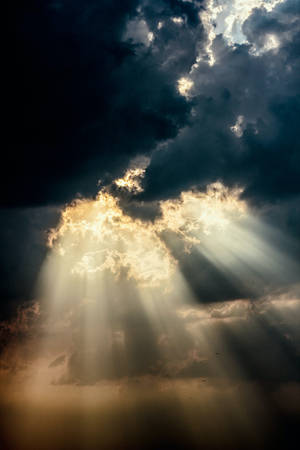 Captivating Cloudscape On Iphone Wallpaper