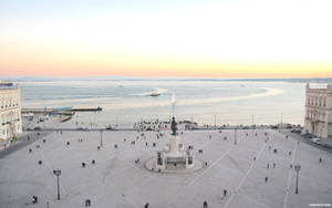 Captivating View Of The Lisbon Skyline Wallpaper