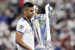 Carlos Casimiro Champions League Trophy Wallpaper