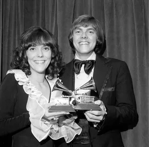 Carpenters Best Vocal Performance Grammys 1971 Wallpaper