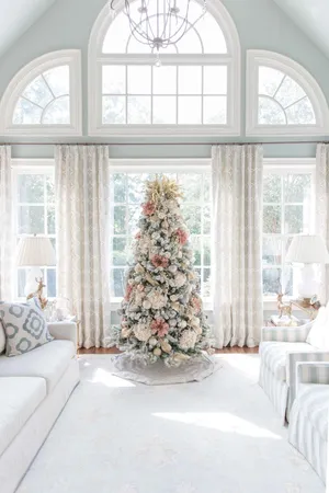 Celebrate The Festive Season With A Pink Christmas Tree Wallpaper
