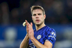 César Azpilicueta With Hands Together Wallpaper