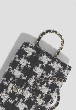 Chanel Aesthetic Purse Wallpaper
