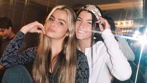 Charli Damelio With Addison Rae Wallpaper