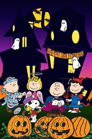 Charlie Brown Outdoor Halloween Party Wallpaper
