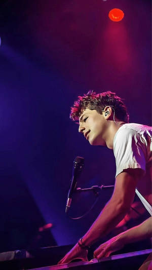 Charlie Puth Playing Aesthetically Wallpaper