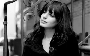 Chill Anne Hathaway Wallpaper