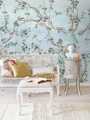 chinoiserie dainty room