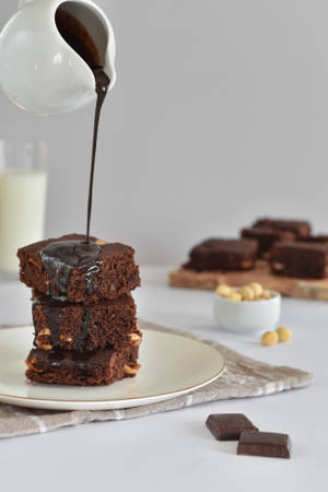 Chocolate Brownies Syrup Wallpaper
