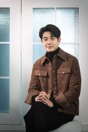 Choi Woo Shik In Brown Jacket Wallpaper