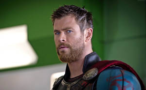 Chris Hemsworth 4k Thor: Ragnarok Wallpaper