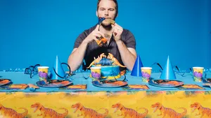 Chris Pratt Jurassic Party Wallpaper