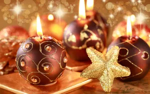 Christmas Lights Red Candle Balls Wallpaper