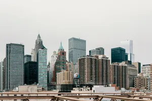 City Skyline Screensavers Wallpaper