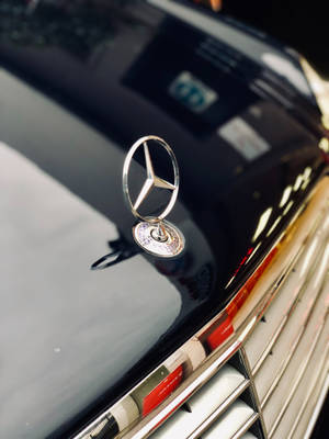 Classic Mercedes Benz Decal Wallpaper
