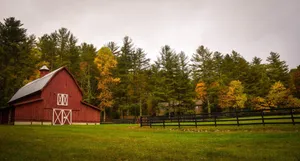 Classic Red Painted Barn Farm Landscape Wallpaper