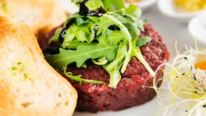Classic Steak Tartare Wallpaper