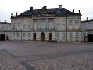 Clean Surroundings In Amalienborg Palace Wallpaper