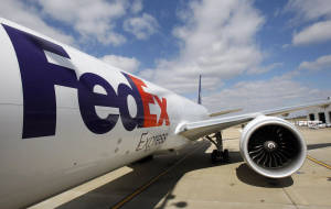 Close-up Fedex Tracking Aircraft Wallpaper