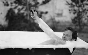 Colin Firth Bathtub Photoshoot By Jamie Kingham Wallpaper