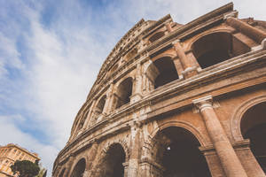 Colosseum Facing The Sky Wallpaper