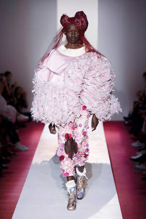 Comme Des Garçons Pink Frilly Top Wallpaper