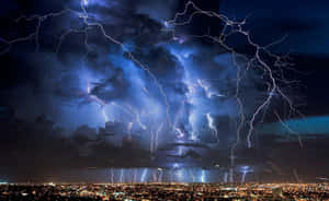 Cool Lightning Over City View Wallpaper