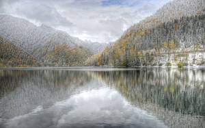 Cool Mountain Lake Wallpaper