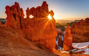 Cool Red Rock Formation Bryce National Park Wallpaper