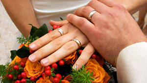 Couple Ring For Wedding Wallpaper