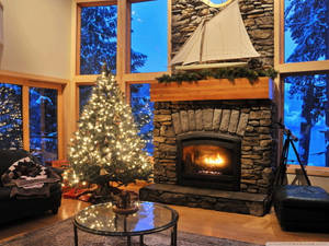 Cozy Winter Christmas In A Cabin Wallpaper