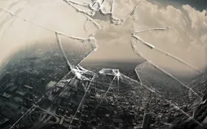 Cracked Computer Screen Skyline Glass Wallpaper