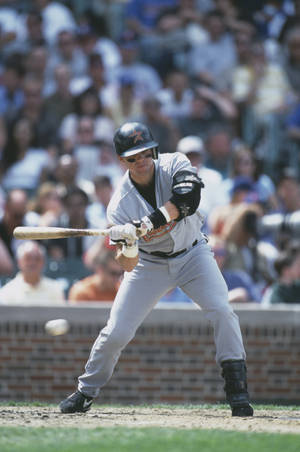 Craig Biggio Batting Fast Ball Wallpaper