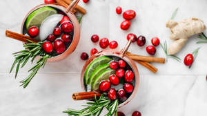 Cranberry Drink With Lime Wallpaper