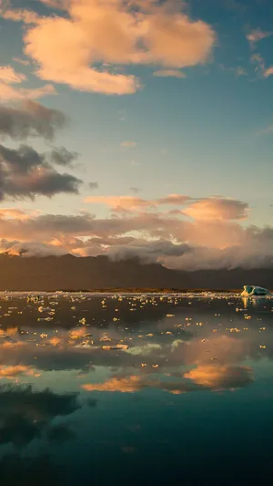 Create A Picturesque View Of Majestic Soft Clouds With An Aesthetic Tumblr Look Wallpaper