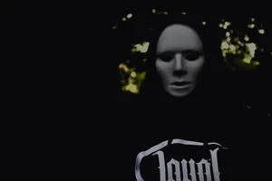 Creepy White Face Mask Wallpaper