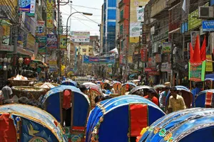 Crowded Street In Dhaka Bangladesh Wallpaper
