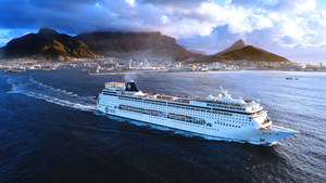 Cruise Ship In Cape Town Wallpaper