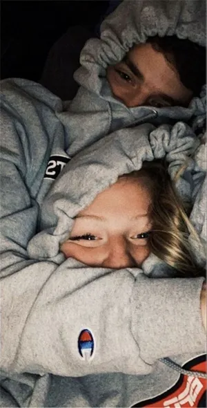 Cute Boyfriend 900 X 1770 Wallpaper Wallpaper