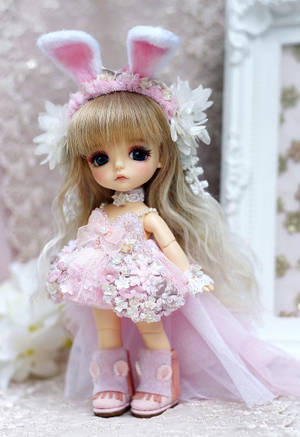 Cute Doll Pink Gown Wallpaper