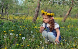 Cute Girl With Flower Headband Wallpaper