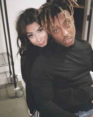 Cute Juice Wrld And Ally Hug Wallpaper