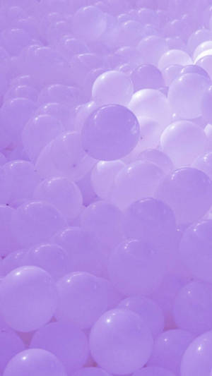 Cute Purple Balloons Wallpaper